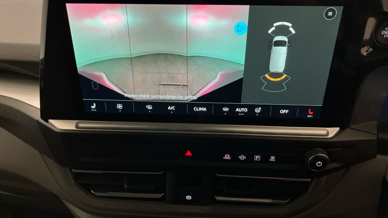 Volkswagen Transporter T32 Lwb Electric 100kW 65kWh Commerce Pro Van Auto